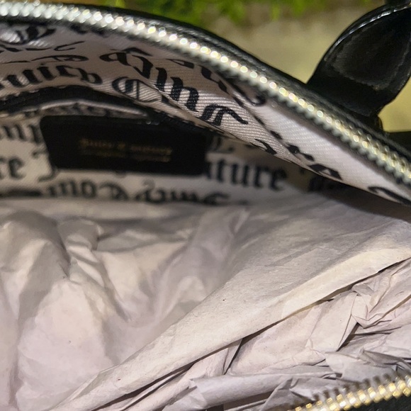 🩷🍒Juicy couture Sherpa speedy satchel - Picture 6 of 9